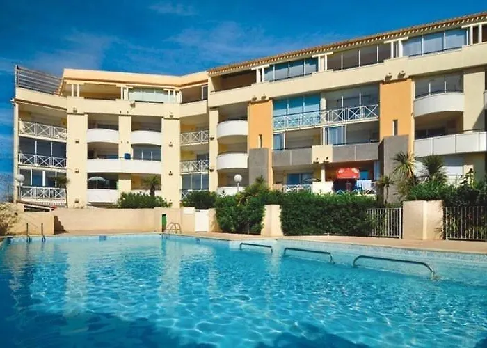 Savanna Ii Joli 3 Pieces Avec Piscine Rochelongue Cap D'agde